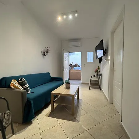 Nafpaktos Pebble In Hébergement de vacances *