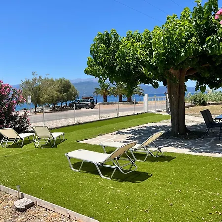 Nafpaktos Pebble In * Marathias (Fokida)